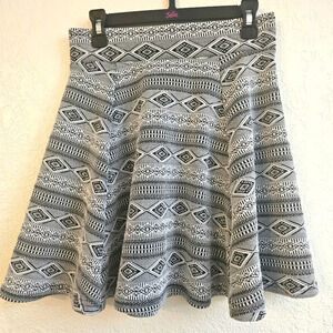 Divided h&m evil eye black and white geometric Aztec skater skirt xs